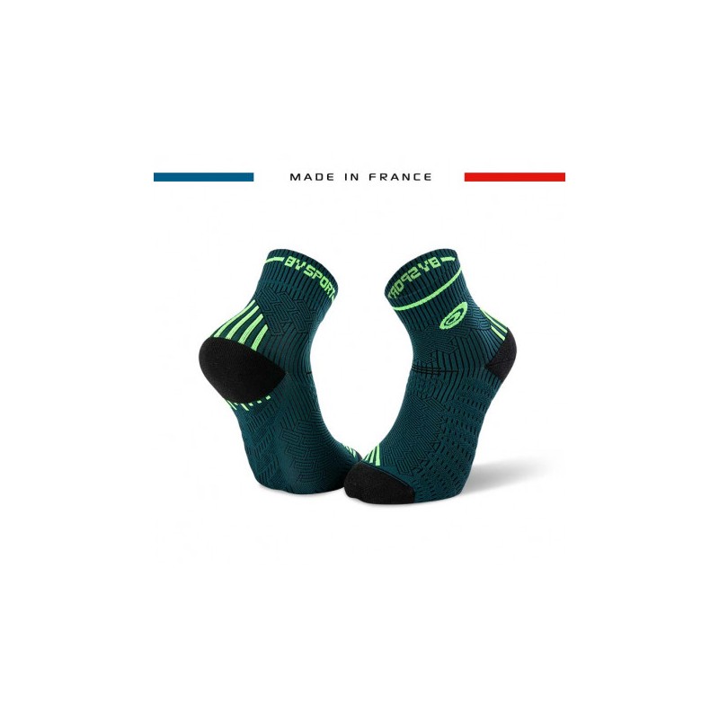 003-vert/noir 003-vert/noir