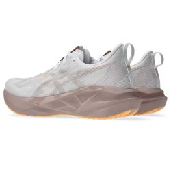 Novablast 5 - Chaussure Course à pied Femme - White / Fawn