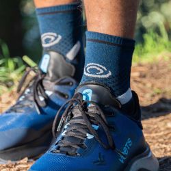 Chaussettes TRAIL ULTRA MID - Bleu / Gris