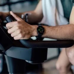 Ignite 3 Titanium - Montre connectée fitness avec GPS - Noir